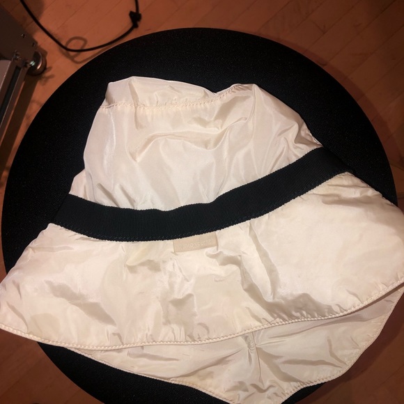 MONCLER foldable bucket hat - Picture 2 of 5